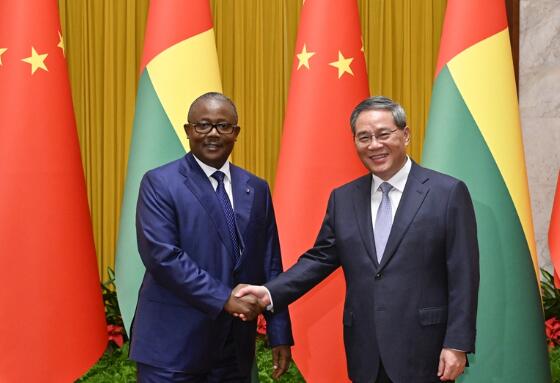 李强会见几内亚比绍总统恩巴洛 李强会见几内亚比绍总统恩巴洛