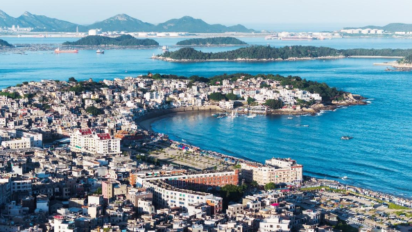 海韵悠悠漳郡地 人文熠熠古城新
